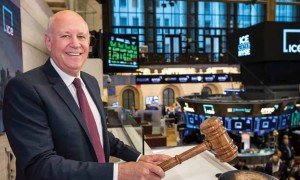 华尔街掀起新战事，巨头集体围猎代币化