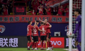 中超-费利佩双响古尔芬克尔传射 成都4-1送海港14轮首败暂登顶